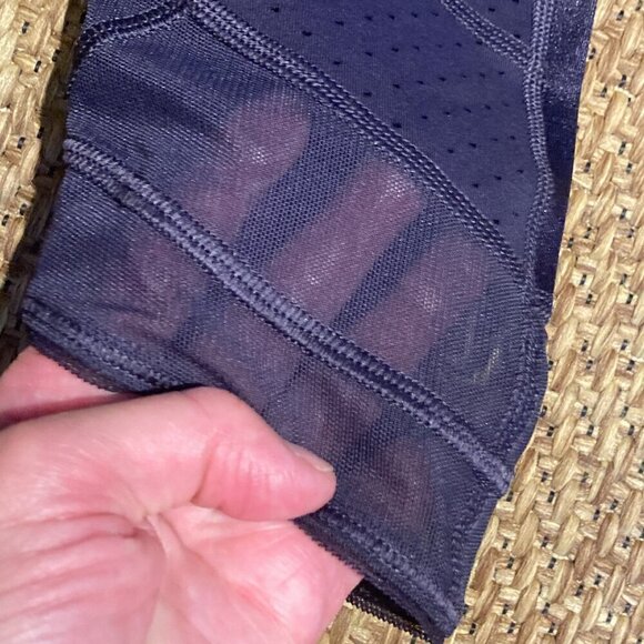 Lululemon Emerge Renewed Crop *Full-On Luon Shine Dot Black Grape - Picture 4 of 9